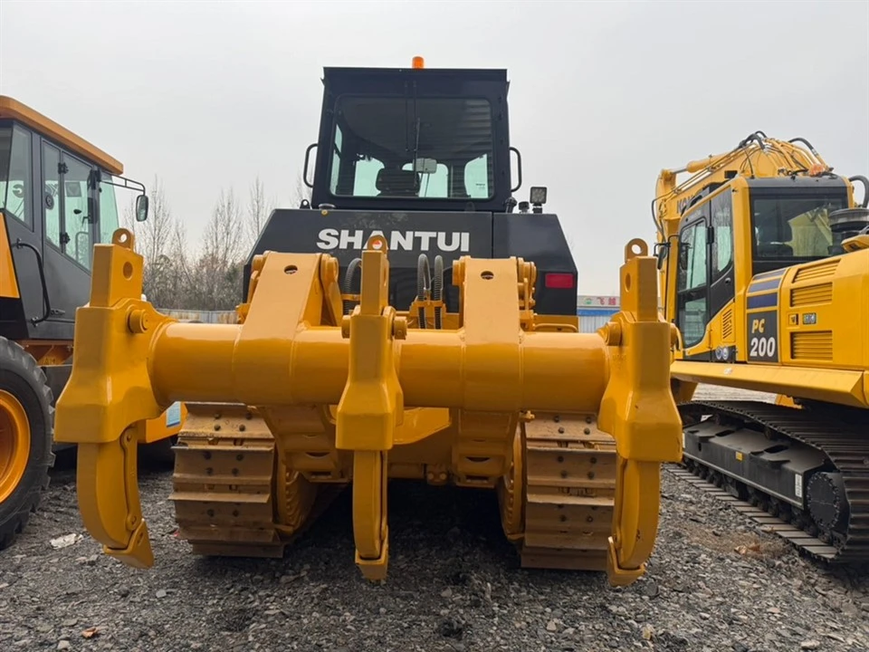 Shantui SD22 Bulldozer